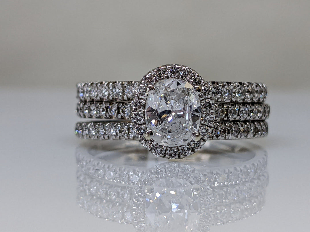 14k WHITE GOLD 1.19 CARAT TOTAL WEIGHT I1 H DIAMOND OVAL HALO ESTATE RING AND BAND SET 5.0 GRAMS