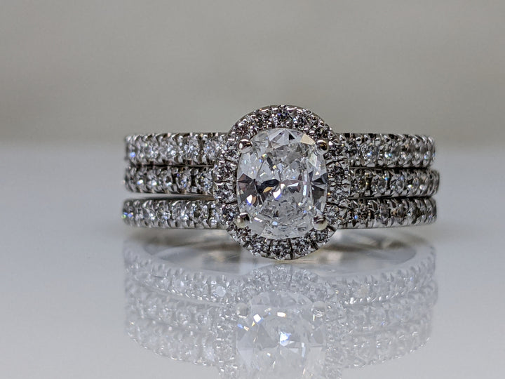 14k WHITE GOLD 1.19 CARAT TOTAL WEIGHT I1 H DIAMOND OVAL HALO ESTATE RING AND BAND SET 5.0 GRAMS