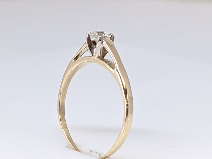 14k .30 CARAT TOTAL I1 G DIAMOND ROUND RAISED SHOULDER ESTATE RING 2.2 GRAMS