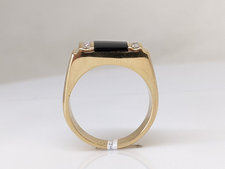 18K YELLOW GOLD ONYX EMERALD CUT 12X9 WITH .60 DIAMOND TOTAL WEIGHT SI1 G PRINCESS CUT RING 7.7 GRAMS